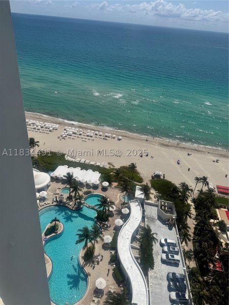 Condo for sale at Trump International Sonesta Beach Resort 1810