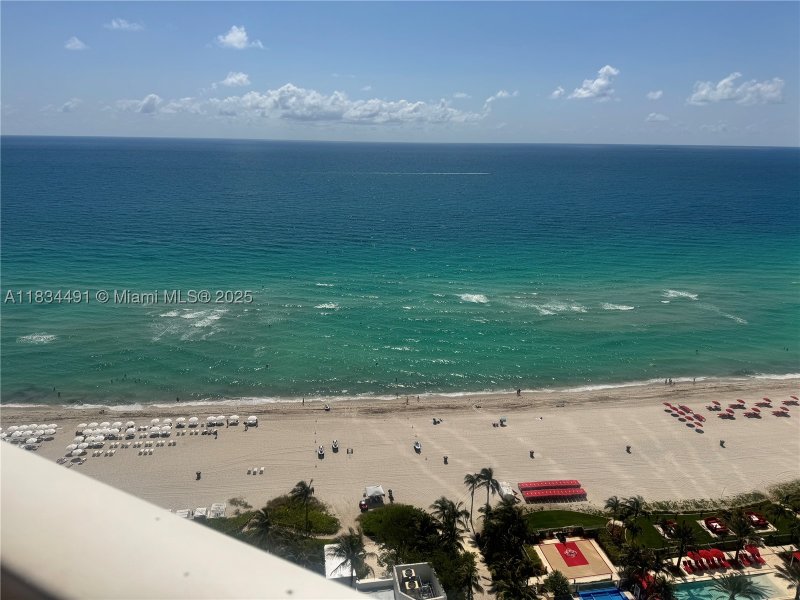 Condo for sale at Trump International Sonesta Beach Resort 1810