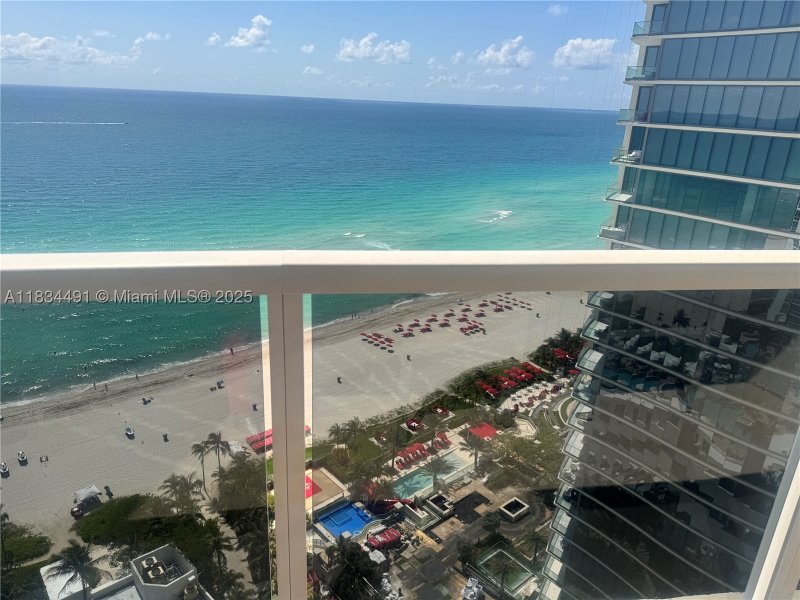 Condo for sale at Trump International Sonesta Beach Resort 1810