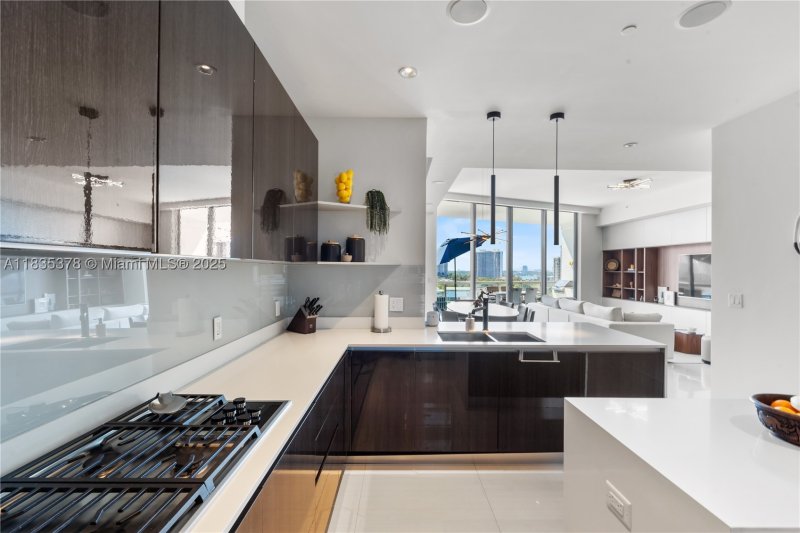 Condo for sale at Echo Aventura LPH02