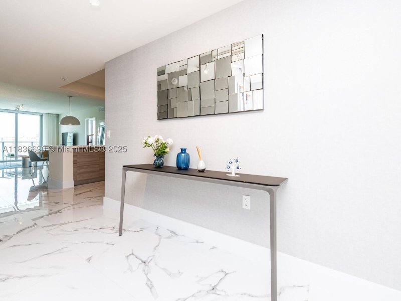 Condo for sale at Parque Towers at St. Tropez 5-1605