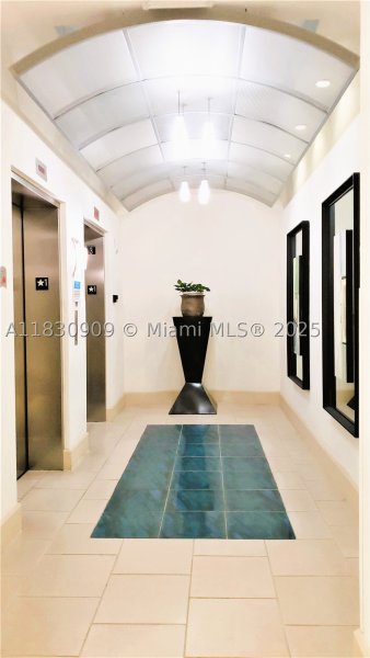 Comprar apartamento no Cite On The Bay 509