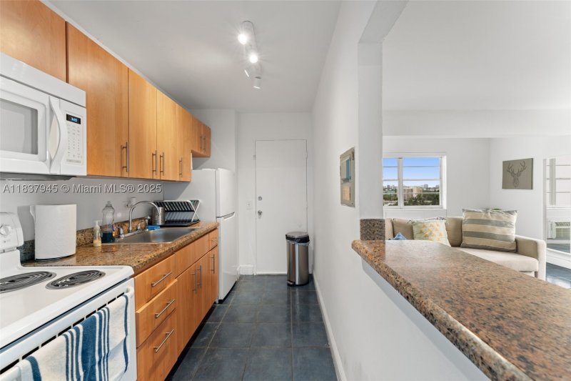 Comprar apartamento en Bayshore Yacht Tennis Club 901