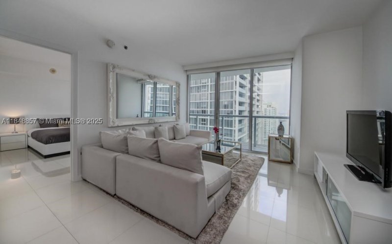Condo for sale at Icon Brickell Viceroy 3711