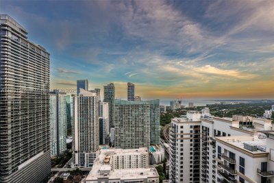 Alquiler de apartamento en Brickell Heights West 3906
