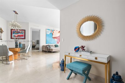 Aluguel de apartamento no Trump Tower One 907