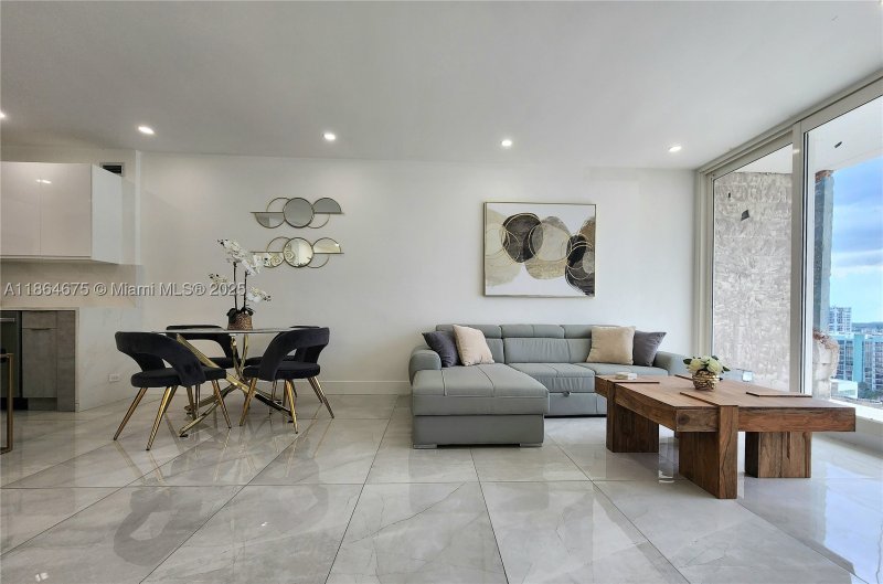 Alquiler de apartamento en Alexander Towers 1502