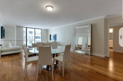 Comprar apartamento no Balmoral Condo 10T