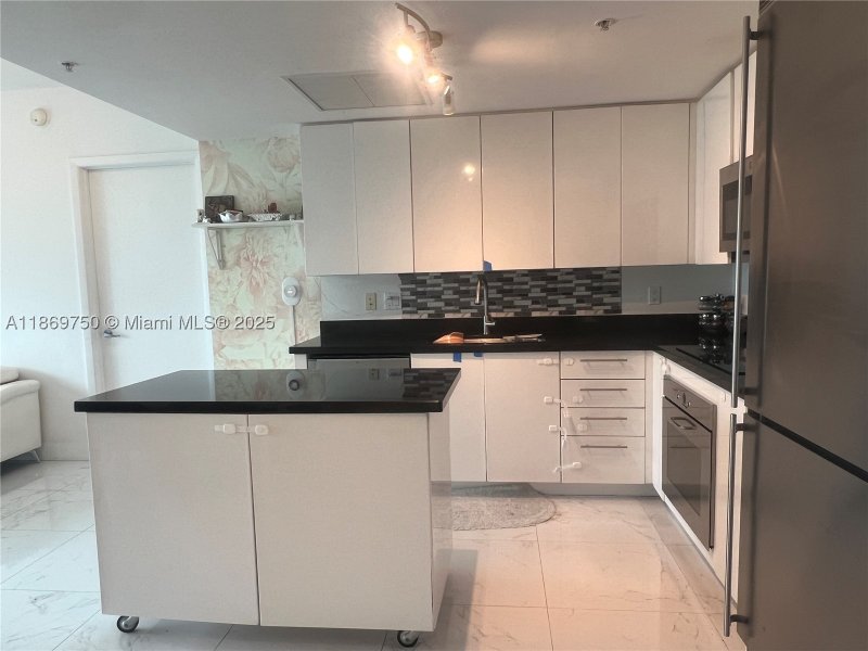 Comprar apartamento en Mint at Riverfront 3803