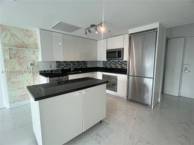 Comprar apartamento en Mint at Riverfront 3803
