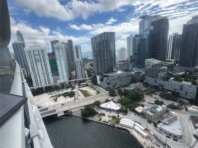 Comprar apartamento en Mint at Riverfront 3803