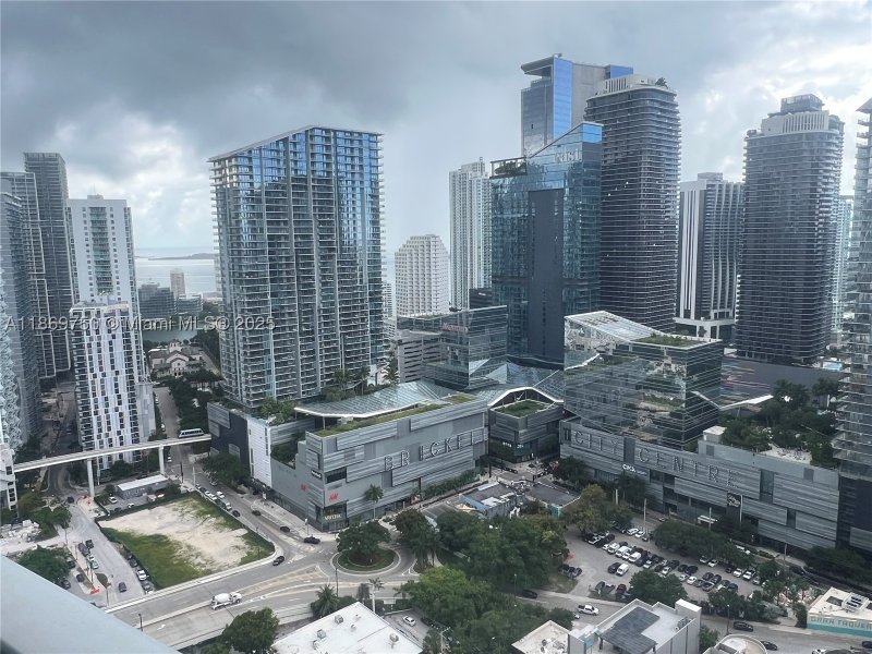 Comprar apartamento en Mint at Riverfront 3803