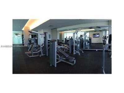 Comprar apartamento en Midtown Miami 4 H2408