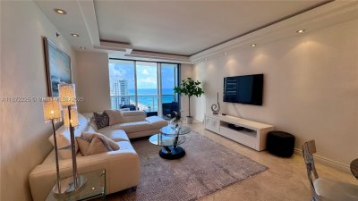 Aluguel de apartamento no Beach Club Two 2211