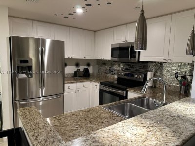 Comprar apartamento en Turnberry On The Green 1706