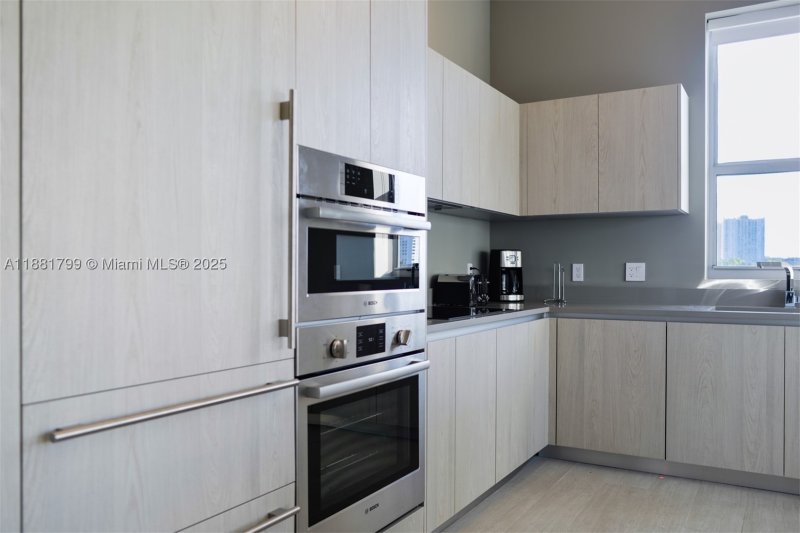 Condo for sale at Hyde Beach House R302
