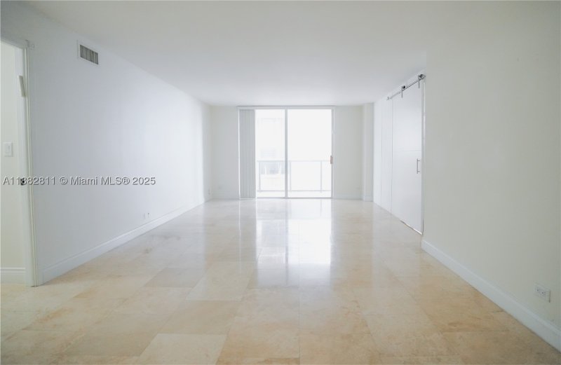 Apartment for rent at Maison Grande 503