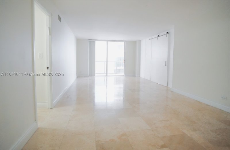 Apartment for rent at Maison Grande 503