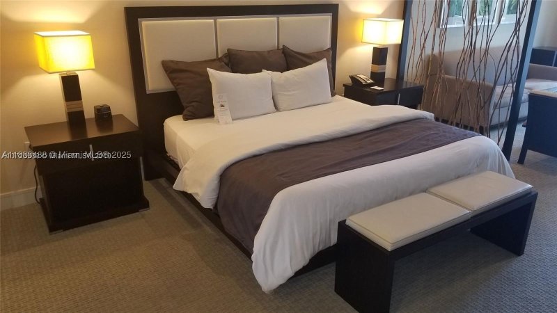 Condo for sale at The Blue Doral 415