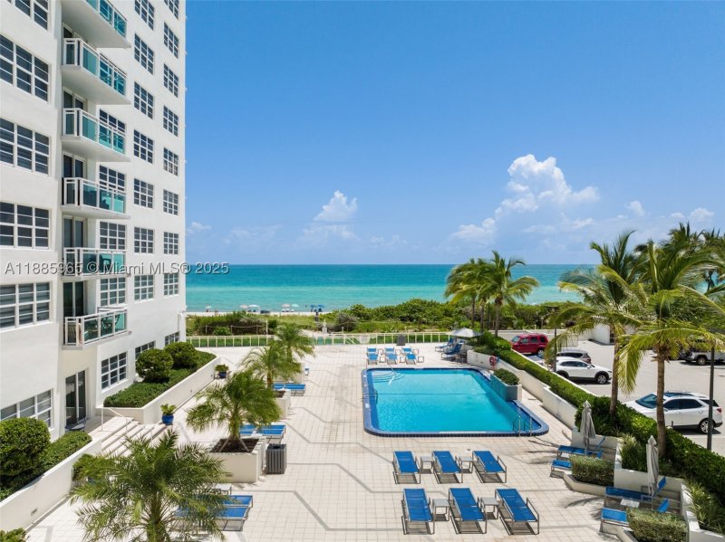 Comprar apartamento en The Collins Condo 1505