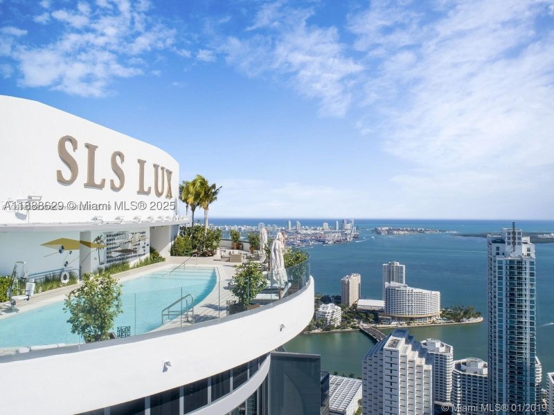 Comprar apartamento en SLS Lux Brickell 3304