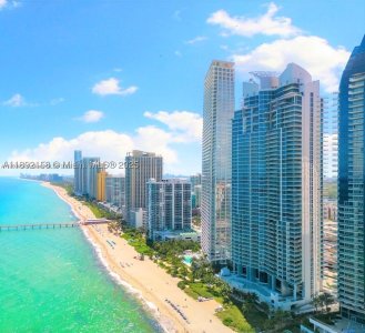 Aluguel de apartamento no Jade Beach 3705