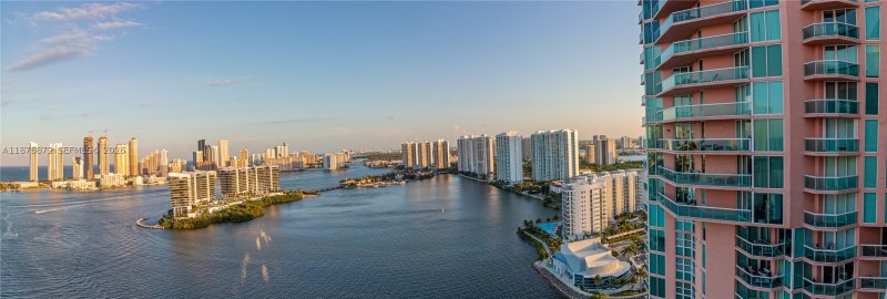 Condo for sale at Hidden Bay PH 2909