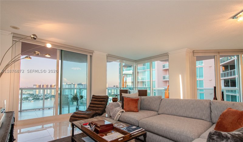 Condo for sale at Hidden Bay PH 2909