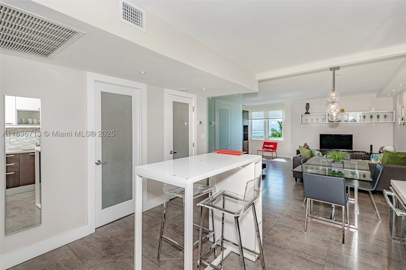 Alquiler de apartamento en Roney Palace 723
