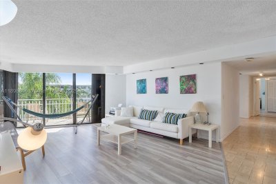 Comprar apartamento no Towers of Quayside 4 402