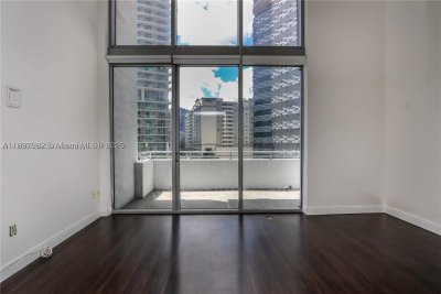Comprar apartamento no Avenue on Brickell 1050 Tower 414