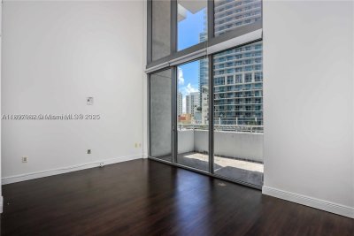 Comprar apartamento no Avenue on Brickell 1050 Tower 414