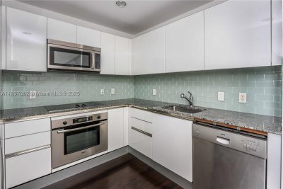 Comprar apartamento no Avenue on Brickell 1050 Tower 414