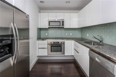 Comprar apartamento no Avenue on Brickell 1050 Tower 414