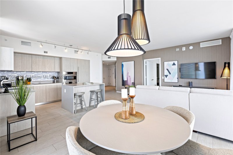 Condo for sale at Hyde Beach House R1701