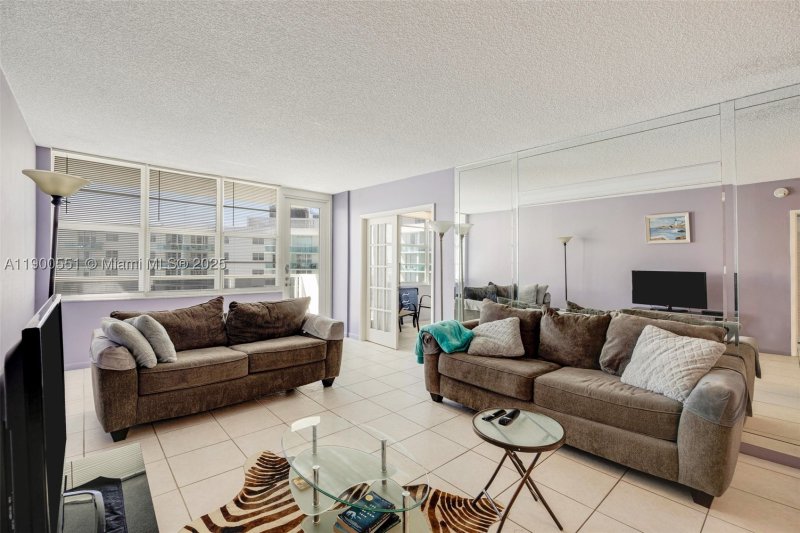 Apartment for rent at Sea Air Towers 1516