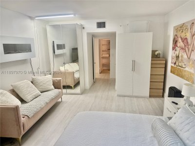 Alquiler de apartamento en Roney Palace 619
