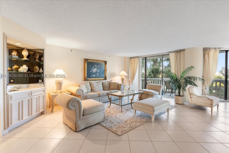 Alquiler de apartamento en 2000 Williams Island 609