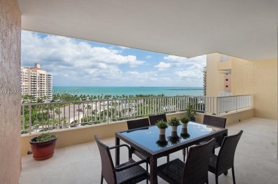 Comprar apartamento no Club Tower One 1005