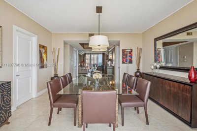 Comprar apartamento no Club Tower One 1005