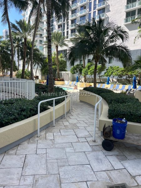 Condo for sale at Vizcayne Everglades On The Bay 303