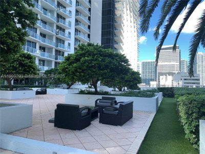 Comprar apartamento no Avenue on Brickell 1060 Tower 1701