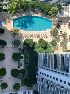 Comprar apartamento no Avenue on Brickell 1060 Tower 1701