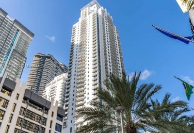 Comprar apartamento no Avenue on Brickell 1060 Tower 1701