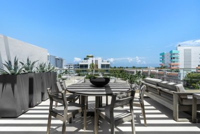 Comprar apartamento no Three Hundred Collins PH3