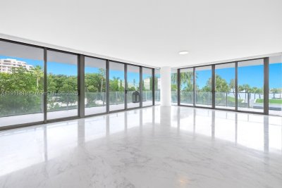 Comprar apartamento no Oceana Key Biscayne 301N