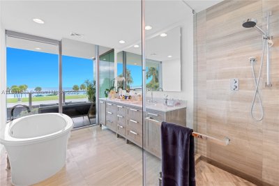 Comprar apartamento no Oceana Key Biscayne 301N