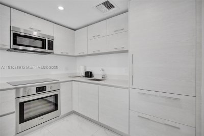 Comprar apartamento en Dua Miami - SLS Brickell Condo 1407