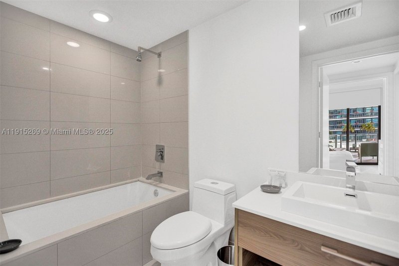 Condo for sale at Dua Miami - SLS Brickell Condo 1407