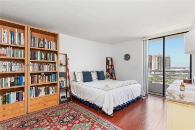 Comprar apartamento en Parc Central Aventura 1603